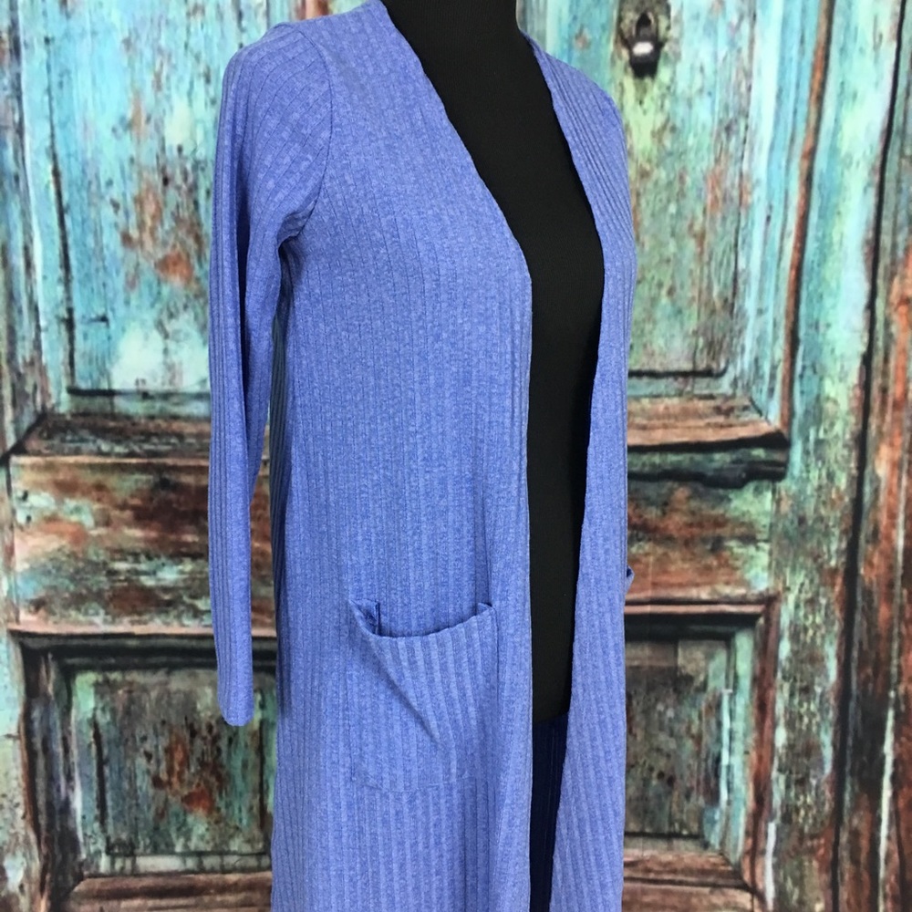 Small LuLaRoe Sarah Sweater NWT
